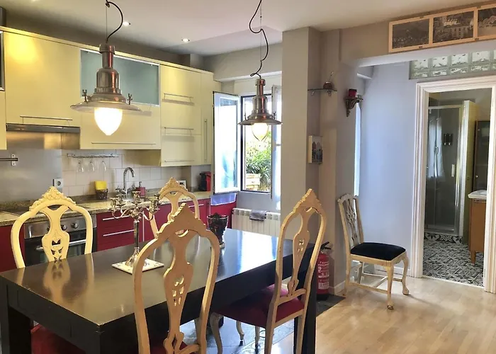 Apartamento San Quirce - céntrico y reformado- wifi y netflix