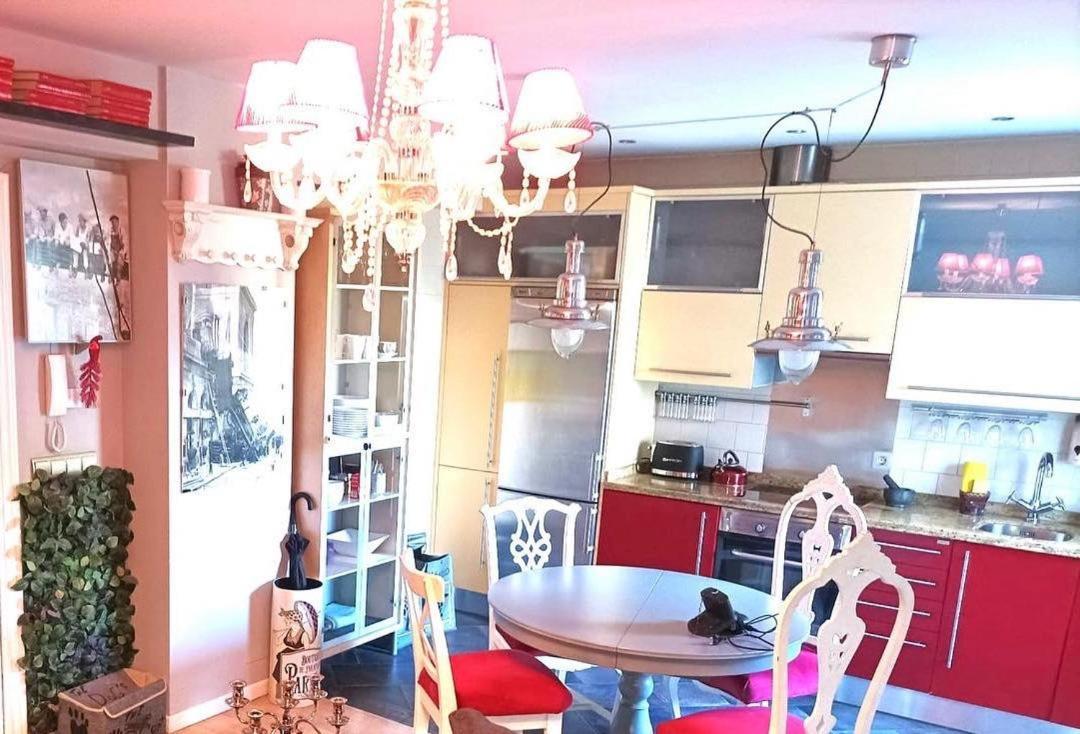Apartament San Quirce - Centrico Y Reformado- Wifi Y Netflix *
